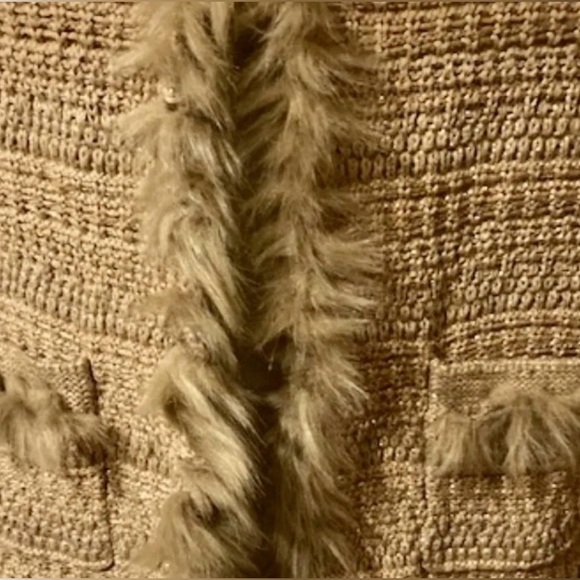 NWOT Lilly Pulitzer Preona Cardigan Sweater Sand Castle Metallic Size XL 🤎💛🤎 - Picture 4 of 10